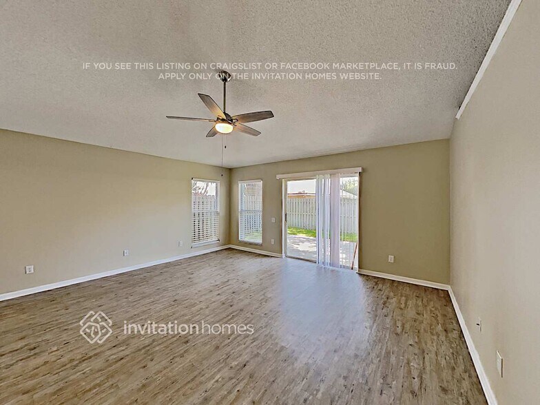 Building Photo - 3564 Moss Pointe Pl