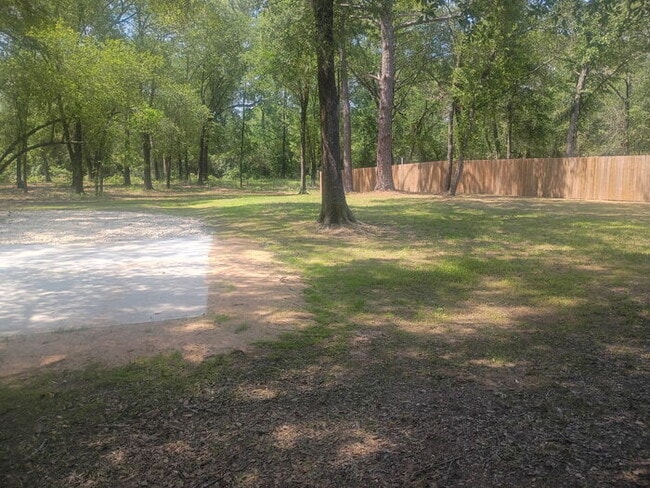Building Photo - This one has it ALL! Rare with privacy and views! Large shed and truck/boat storage!