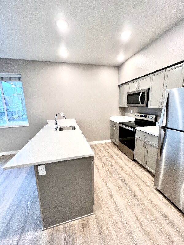 Building Photo - 2330 Yakima Ct