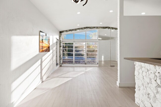 Building Photo - 3360 N 57th Dr