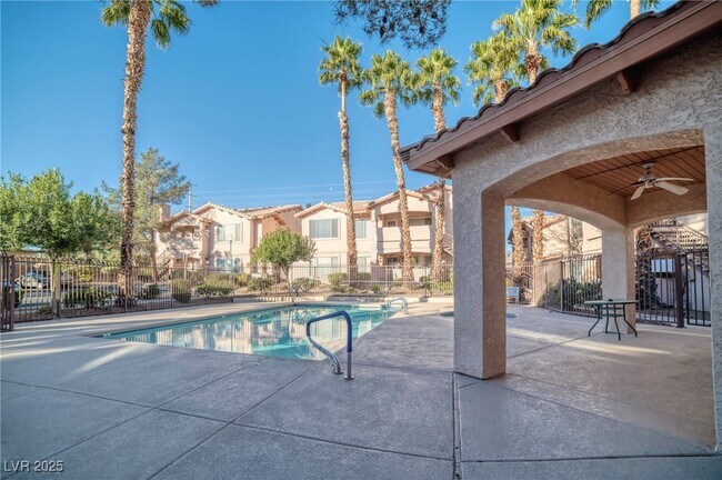 Building Photo - 8450 Alta Dr