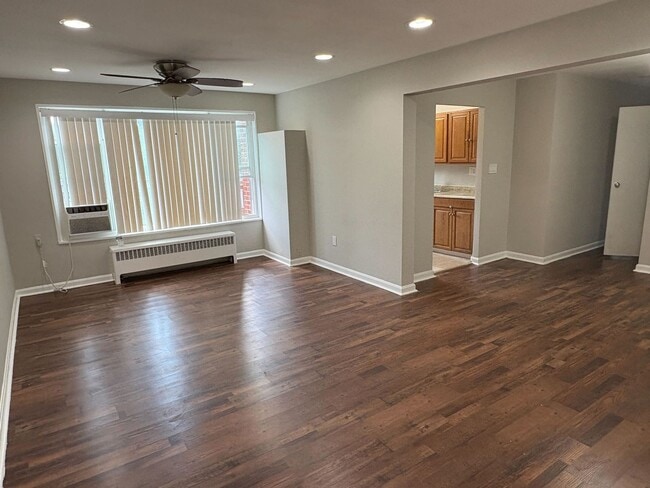 Building Photo - Spacious 3-Bedroom Condo in Randle Heights!!