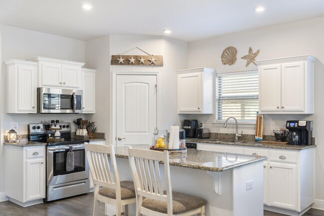 Building Photo - 113 Ridgeway Cir