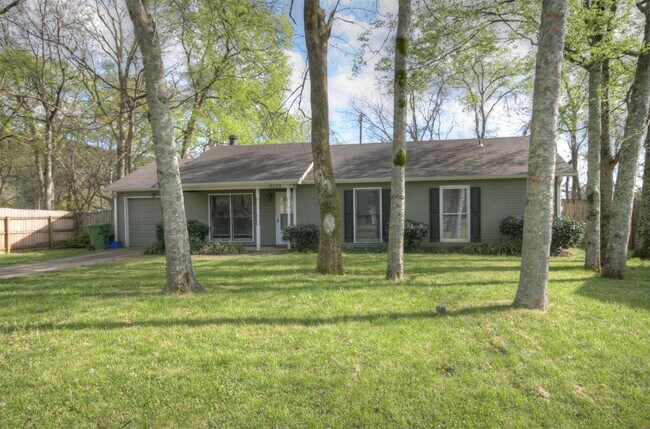 Primary Photo - 15125 Balsam Dr SE