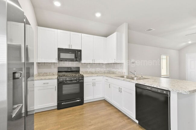 Building Photo - 363 Cumberland Forest Dr