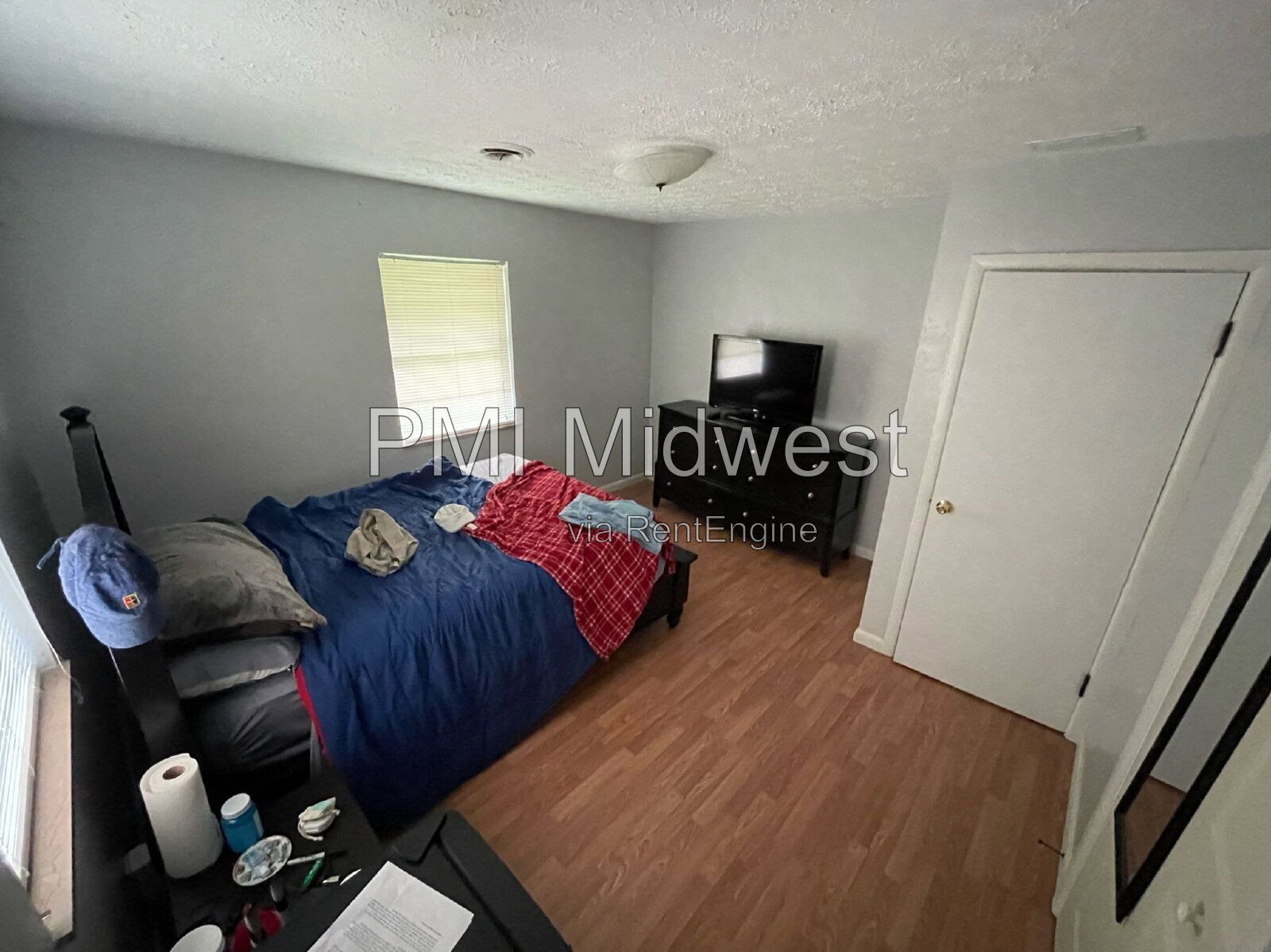 Building Photo - 2920 Highwoods Dr E