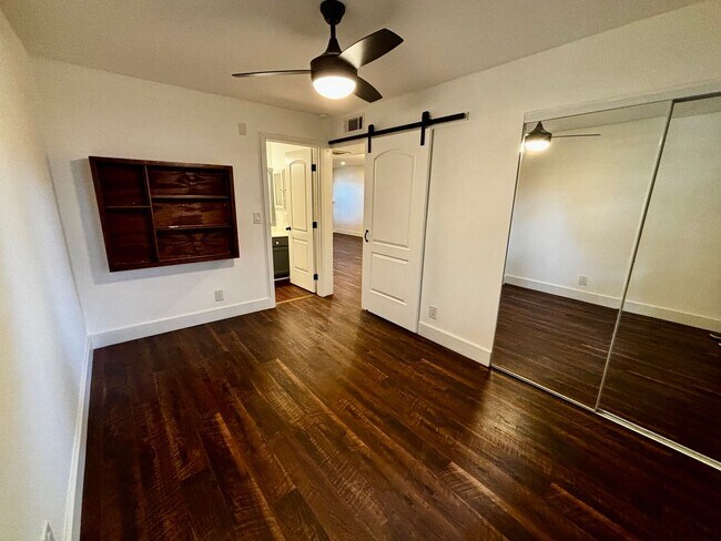Building Photo - Beautiful 2 bed 2 bath Condo Located in North Park