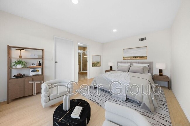 Building Photo - 221 Cabrillo St