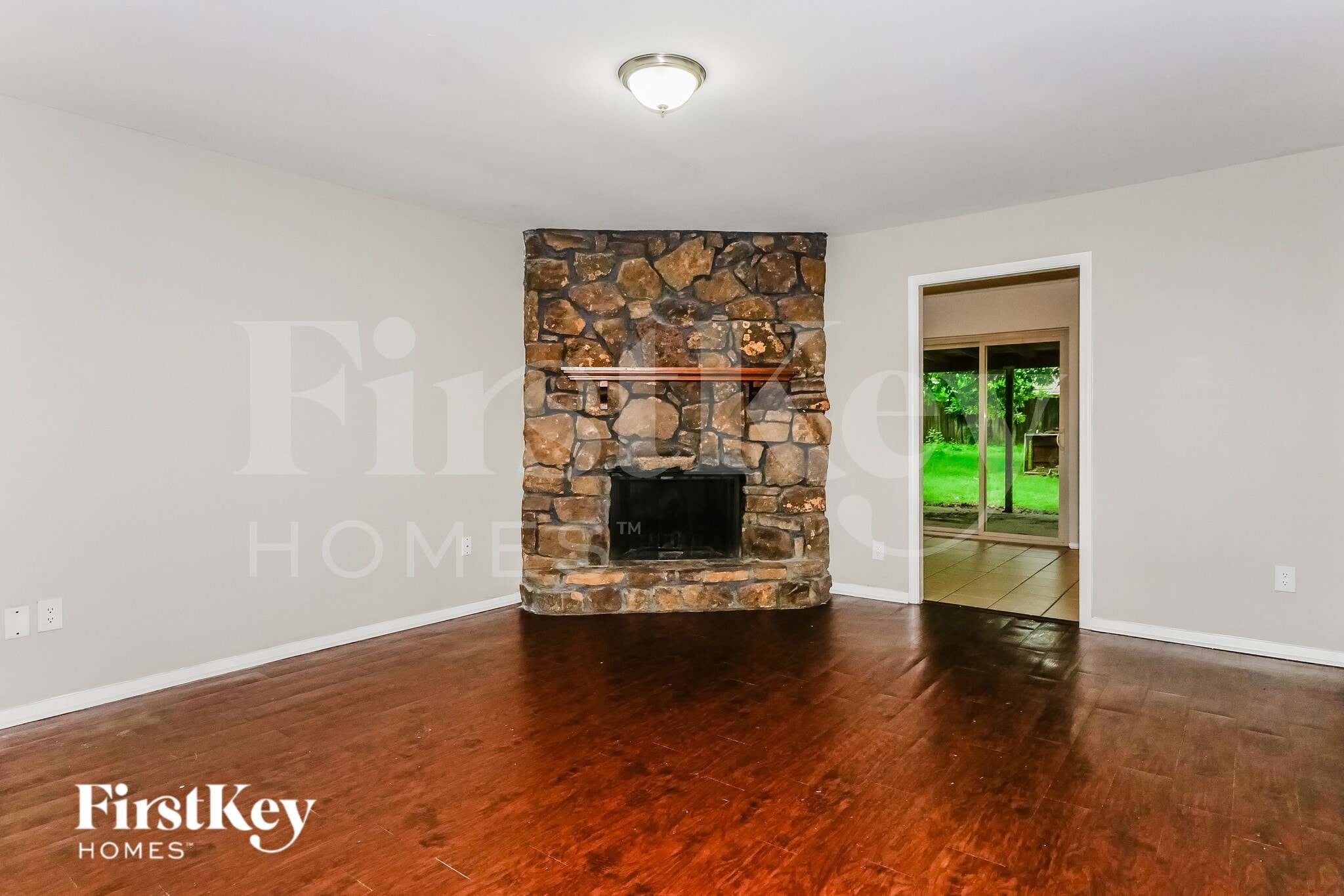 Building Photo - 3037 Leeridge Dr