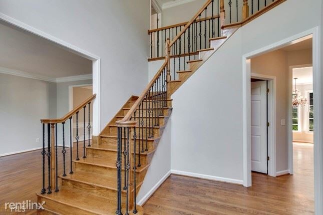 Building Photo - 5 br, 3 bath House - 5005 Brent Knoll Ln