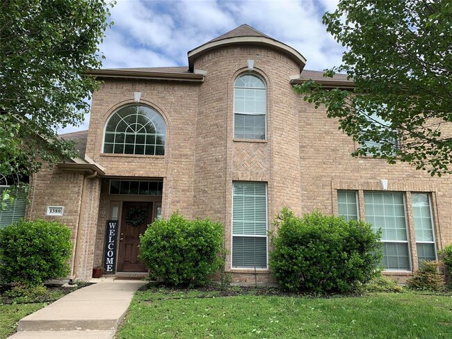 Building Photo - 1380 Napa Dr