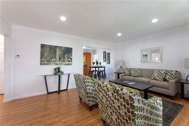 Building Photo - 5634 Oliva Ave