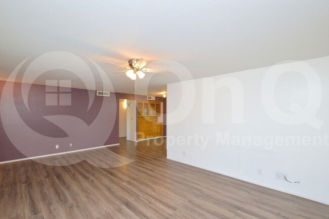 Building Photo - 1305 E Downing St