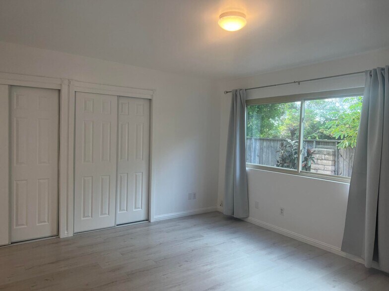 Building Photo - 15 N San Marcos Rd