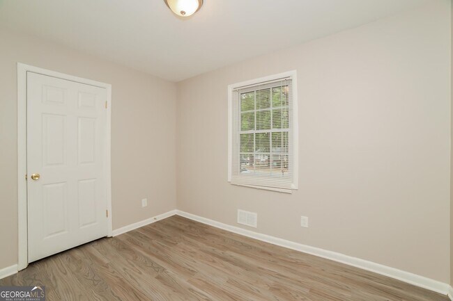 Building Photo - 436 Voyles Dr