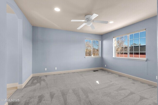 Building Photo - 6578 Aston Cir