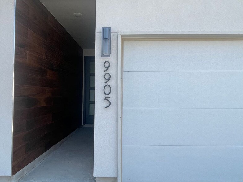 Building Photo - 9905 Kaspar Dr