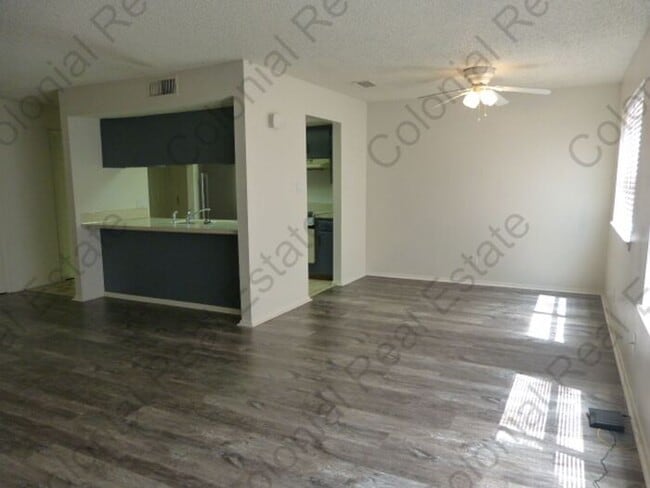 Building Photo - Cozy 2 bedroom 2 bathroom townhome