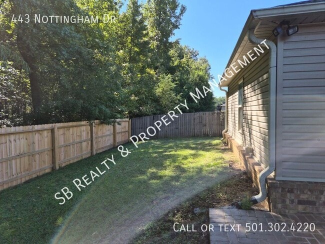 Building Photo - 443 Nottingham Dr