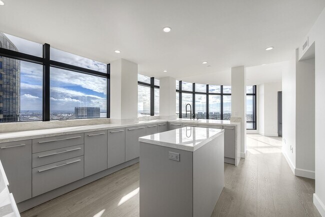 Building Photo - San Diego Water View Luxury High-Rise Living at The Harbor Club — Stunning Bay & City Views- This...
