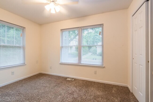 Building Photo - 505 S Highland Ave