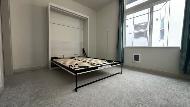 Building Photo - 1803 20th Ave