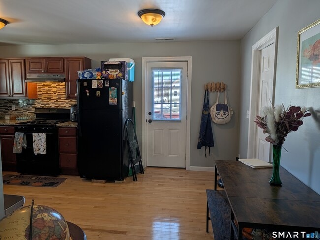 Building Photo - 40 Franklin St