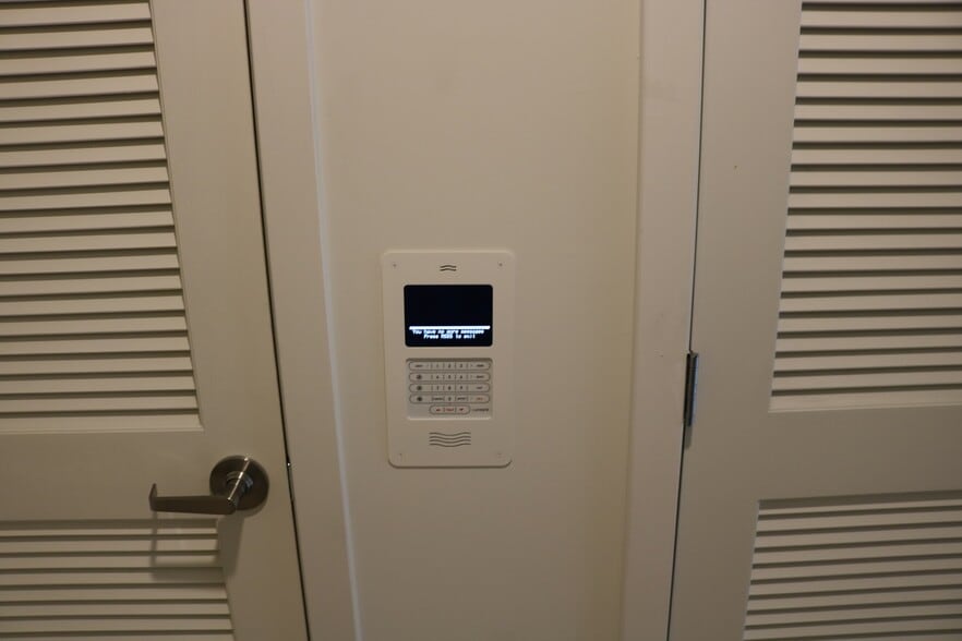 Building Photo - 205 Marin Blvd