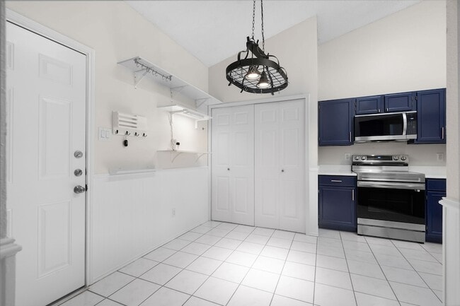 Building Photo - 1425 Thistlewood Ln