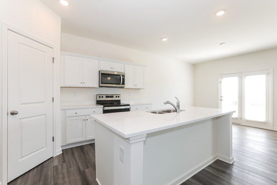 Building Photo - 132 Bentwater Wy