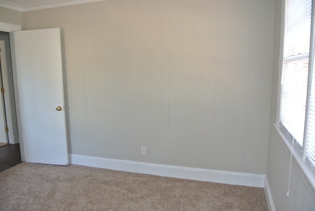 Building Photo - 1165 First Street Extension