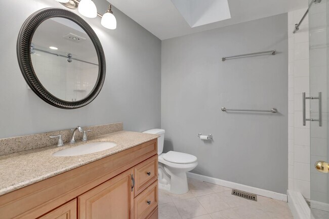 Building Photo - Beautifully Renovated Home in the Heart of Normandy Park