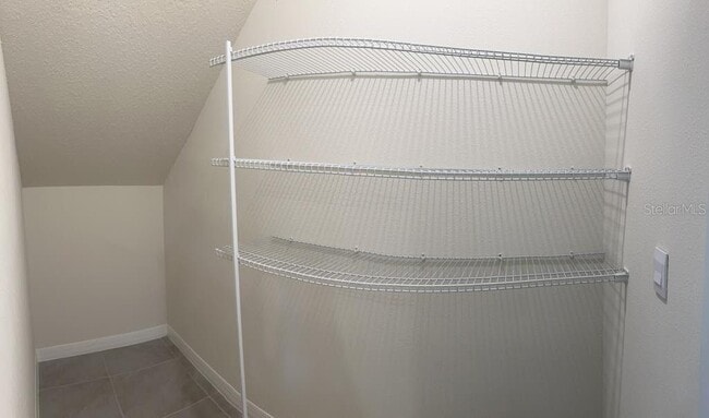 Building Photo - 1800 Red Canyon Dr