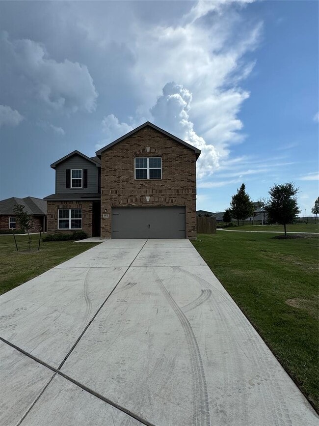 Building Photo - 18641 Quiet Range Dr