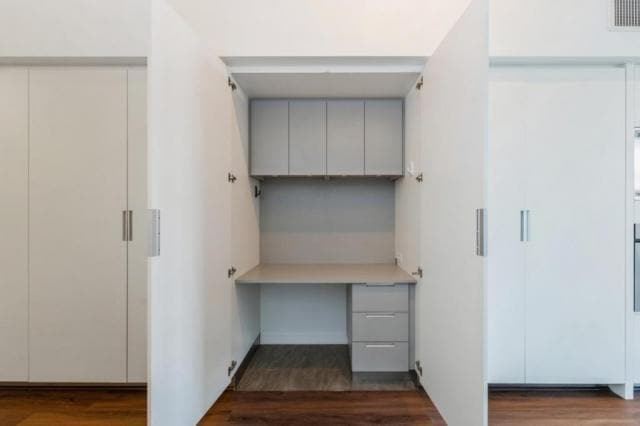 Building Photo - 1 bedroom in Seattle WA 98109