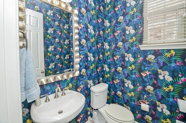 Building Photo - 18214 Lake Eagle Dr