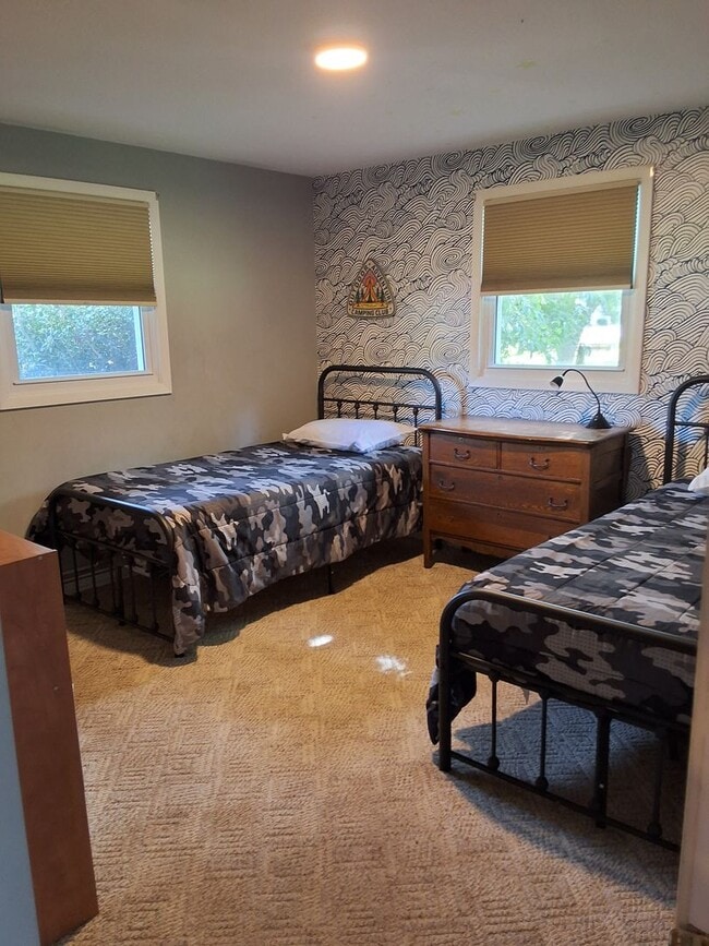 Building Photo - Fully Furnished home in Beaufort