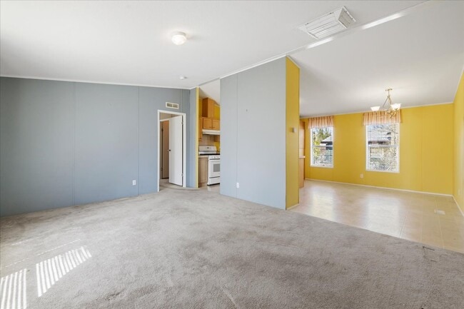 Building Photo - 2774 N Panorama Dr