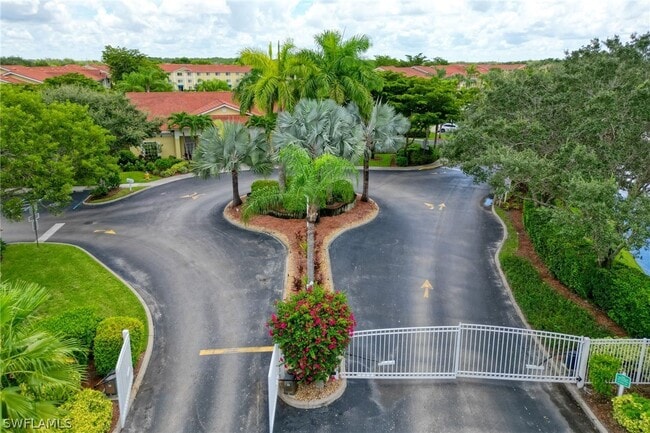 Building Photo - 8294 Key Royal Cir