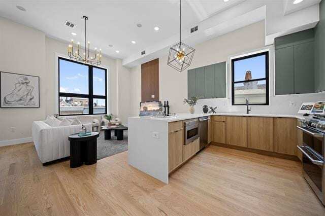 Building Photo - 27 Graham St