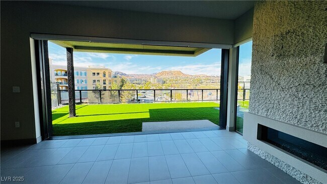 Building Photo - 26 Promenade Isle Ln