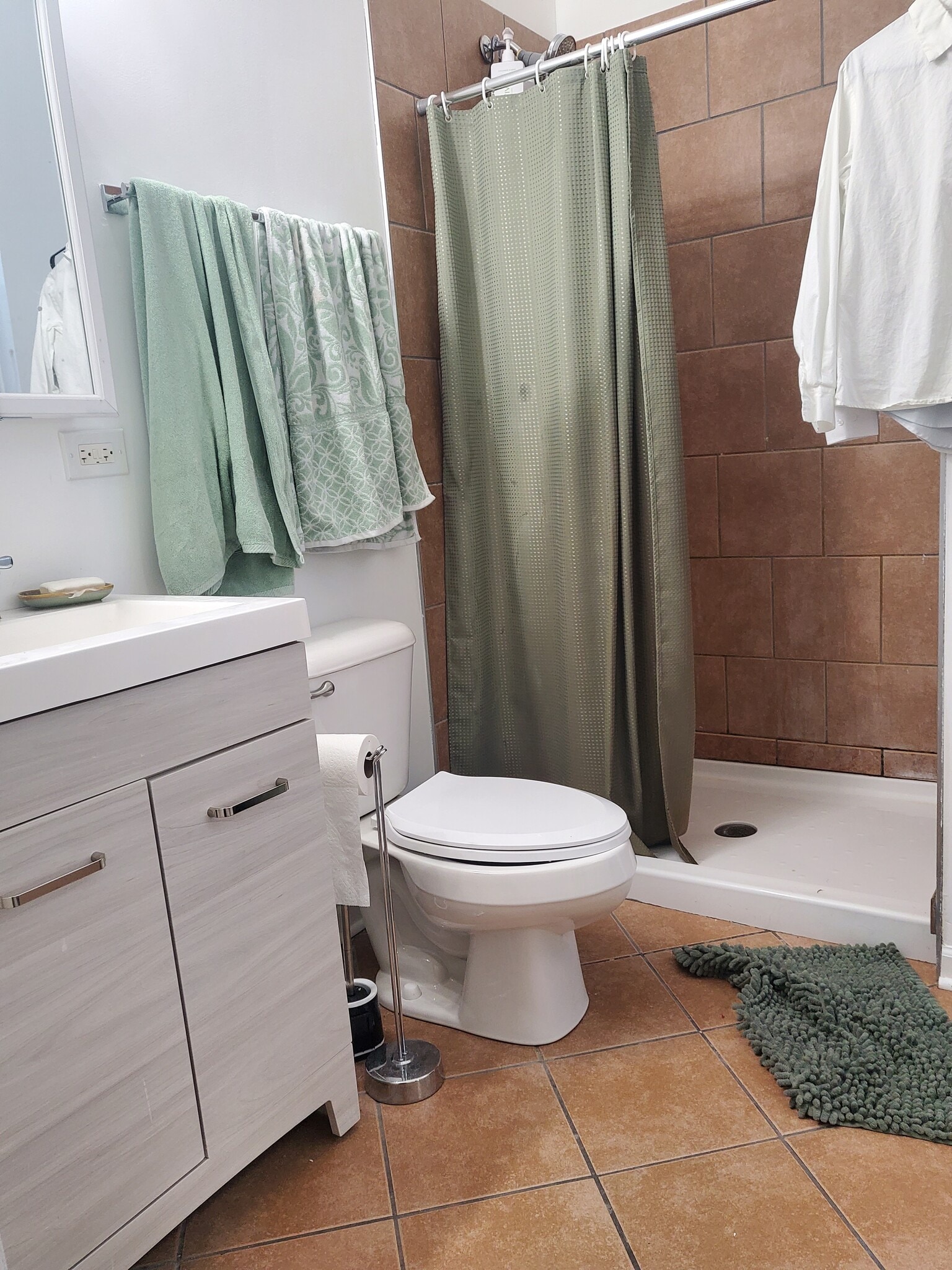 Building Photo - 2511 W Augusta Blvd