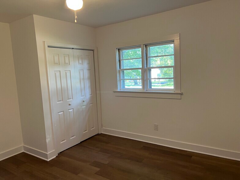 Building Photo - 24906 Lambs Meadow Rd