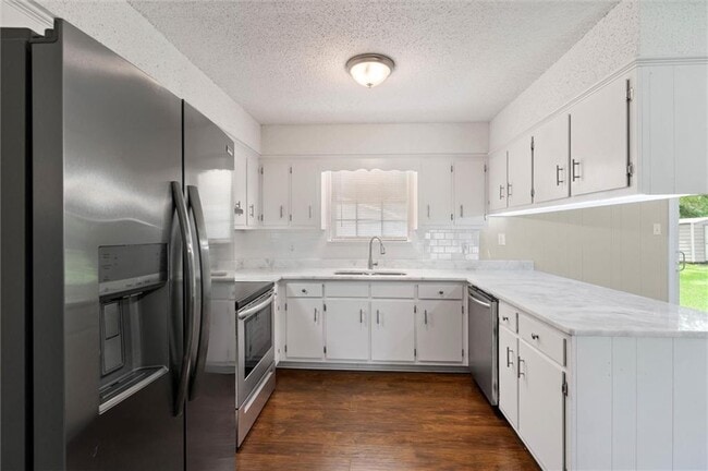 Building Photo - 5024 Santos Dr E