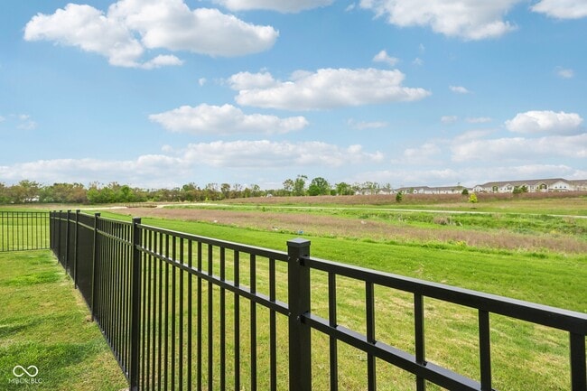 Building Photo - 17255 Gresham Ln