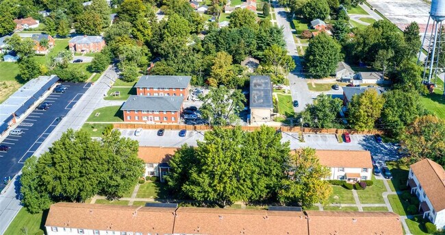 Building Photo - 1439 Townley Dr