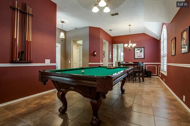 Building Photo - 4425 Forsyth Ln