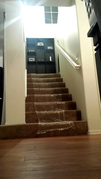 Building Photo - 1050 Harbor Heights Dr