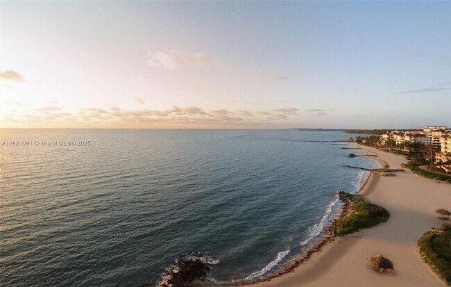 Building Photo - 5242 Fisher Island Dr