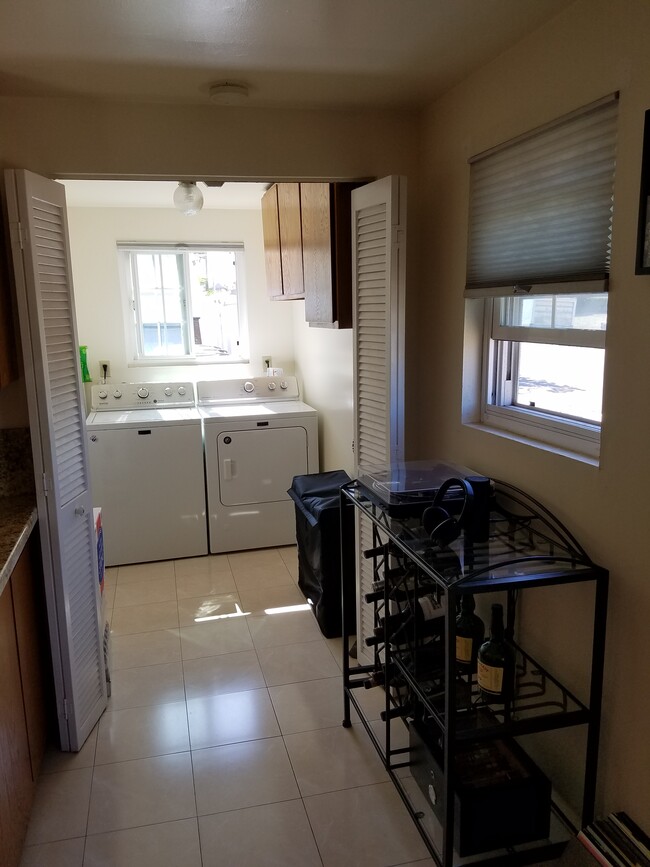 Laundry room - 610 Pine Dr